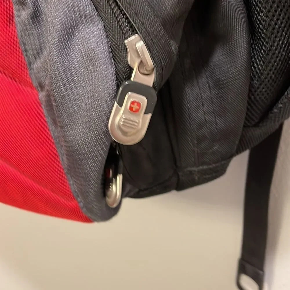 Swiss Gear Backpack - Picture 7 of 16